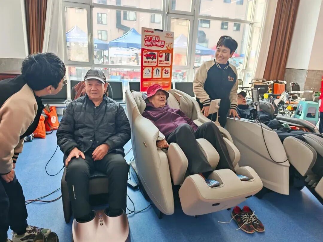 淄博市臨淄區(qū)組織軍休干部參加健康產(chǎn)品展與咨詢活動(dòng)，探索醫(yī)養(yǎng)結(jié)合新路徑